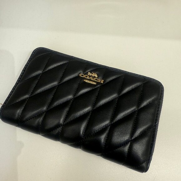 coach Medium Id Zip Wallet With Quilting cz339 - Picture 1 of 4